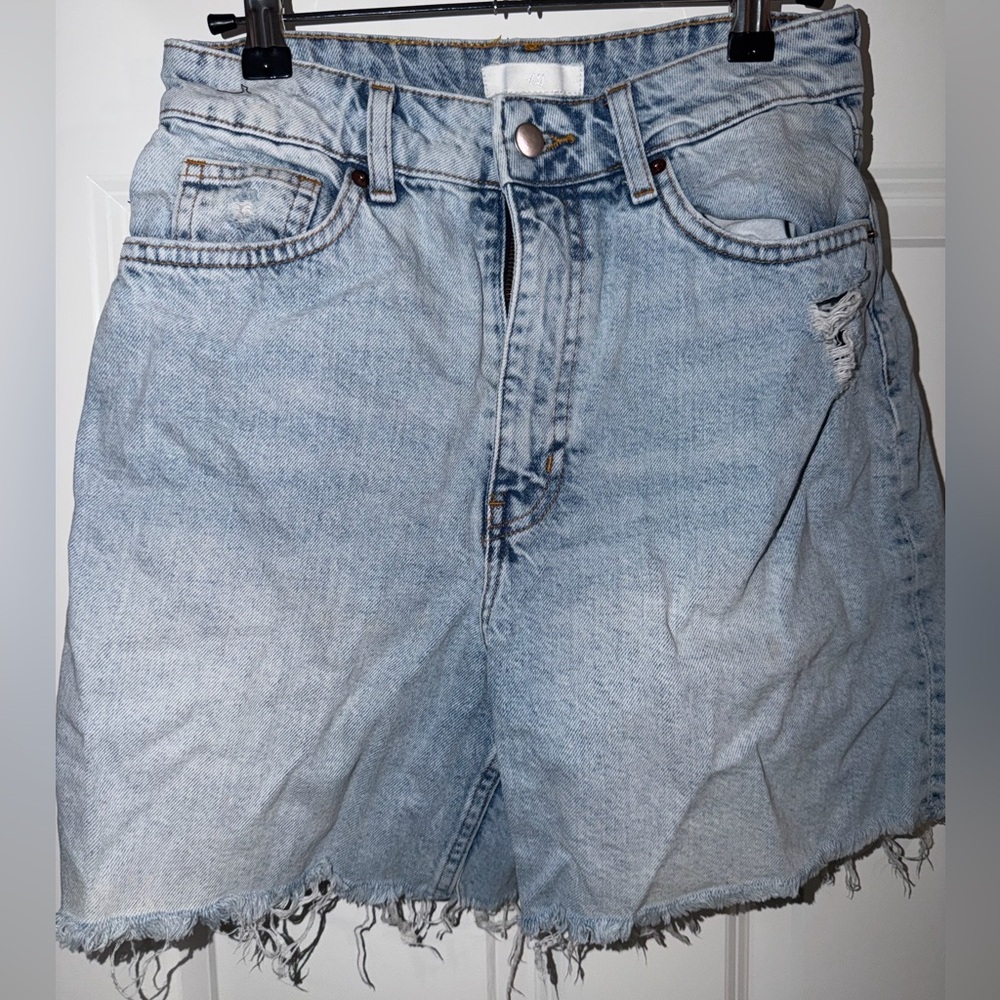 H&M Light Blue Jean Shorts with Frayed Hem